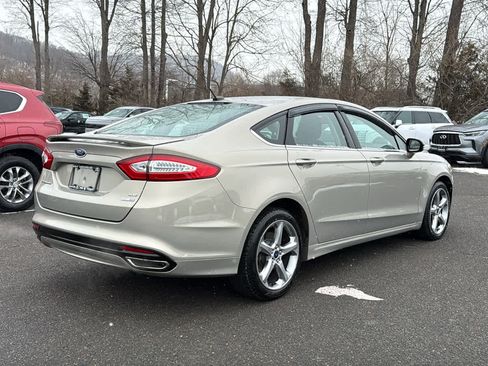 Used 2015 Ford Fusion SE w/ Equipment Group 201A image 6