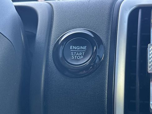 Certified 2025 Ford Expedition Active AWD/4WD image 23