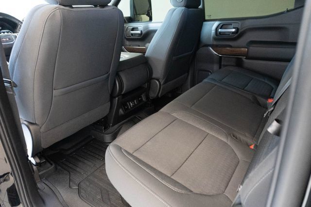 Used 2021 GMC Sierra 1500 Elevation w/ X31 Off-Road Package AWD/4WD image 17