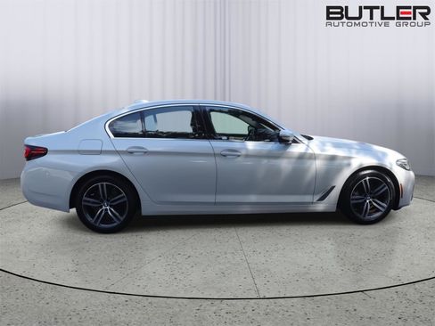 Used 2023 BMW 530i w/ Convenience Package RWD image 8