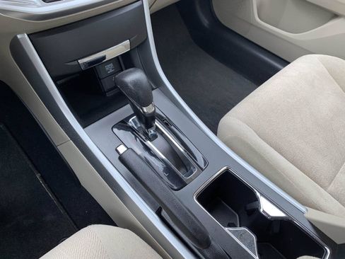 Used 2013 Honda Accord LX image 26