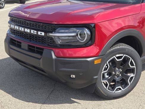 New 2025 Ford Bronco Sport Outer Banks w/ Outer Banks Tech Package+ image 2