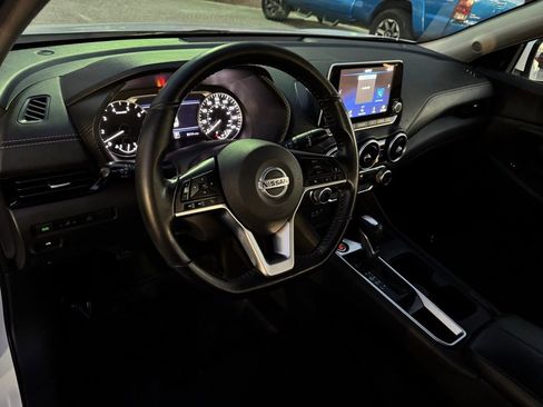 Used 2022 Nissan Sentra SV image 9