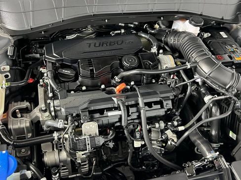 Used 2024 Hyundai Kona Limited image 37