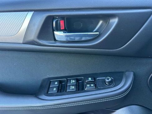 Used 2016 Subaru Outback 2.5i Premium image 11