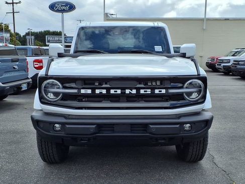 New 2026 Ford Bronco Outer Banks AWD/4WD image 2
