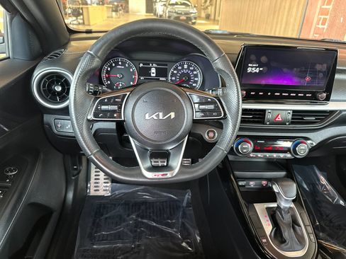 Certified 2023 Kia Forte GT-Line FWD image 18