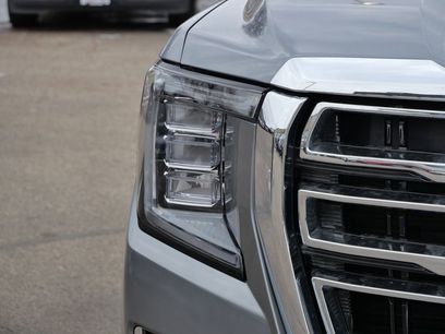 Used 2022 GMC Yukon SLT w/ SLT Premium Package