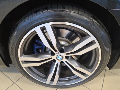 Used 2017 BMW 750i xDrive image 10