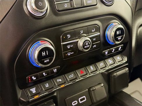 Used 2023 GMC Sierra 2500 AT4 w/ AT4 Premium Plus Package image 16