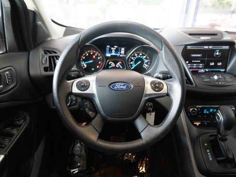 Used 2015 Ford Escape SE w/ Equipment Group 201A AWD/4WD image 21
