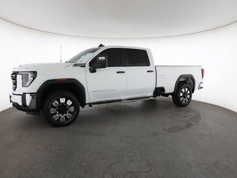 Used 2024 GMC Sierra 2500 Pro w/ Convenience Package AWD/4WD image 6