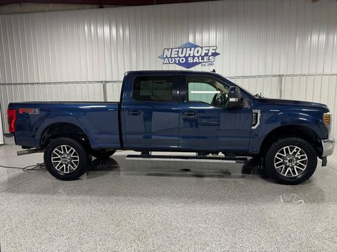 Used 2019 Ford F250 Lariat w/ Lariat Value Package AWD/4WD image 1