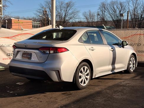 Used 2024 Toyota Corolla LE image 56