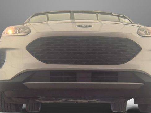 Used 2020 Ford Escape S image 3