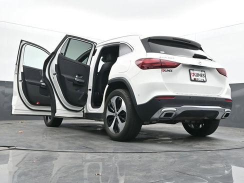 Used 2025 Mercedes-Benz GLA 250 image 73