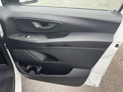 Used 2020 Mercedes-Benz Metris image 17