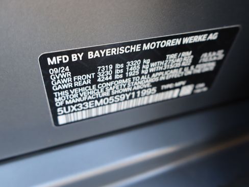 Used 2025 BMW X7 M60i AWD/4WD image 12