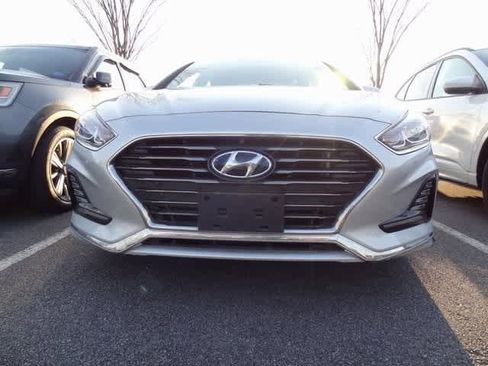 Used 2018 Hyundai Sonata Limited image 2