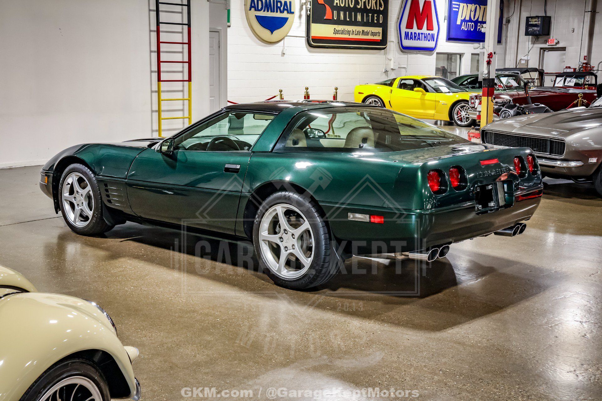 Used 1994 Chevrolet Corvette Coupe RWD image 6