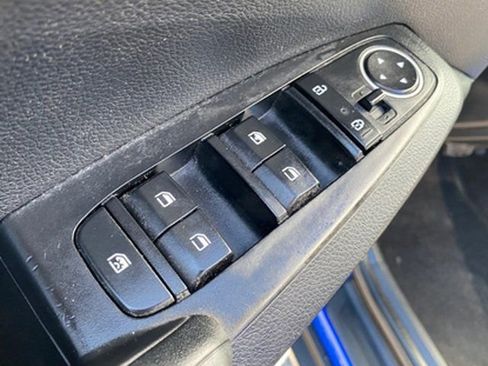 Used 2022 Kia Seltos LX image 17