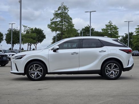 Used 2023 Lexus RX 350 Premium w/ Cold Area Package FWD image 2