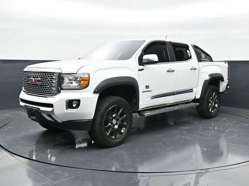 Used 2019 GMC Canyon Denali AWD/4WD image 3