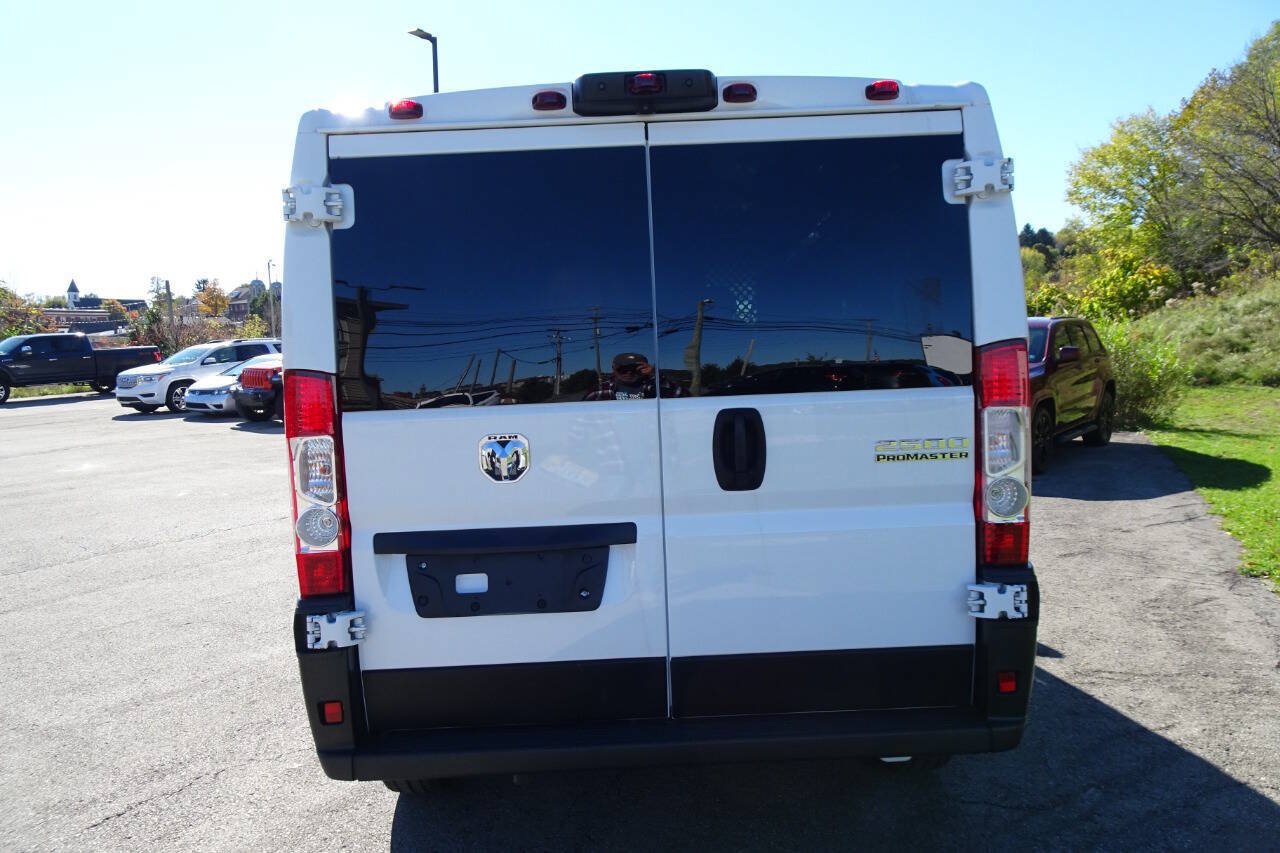 Used 2025 RAM ProMaster 2500 w/ U-Haul Equipment Group FWD image 7