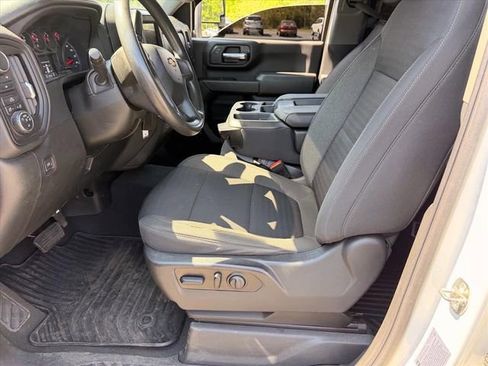 Used 2023 Chevrolet Silverado 2500 Custom w/ Custom Value Package AWD/4WD image 8