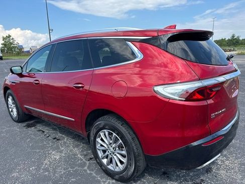 Used 2023 Buick Enclave Essence w/ Sound and Sites Package AWD/4WD image 6