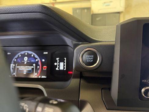 Used 2025 Toyota 4Runner SR5 image 24