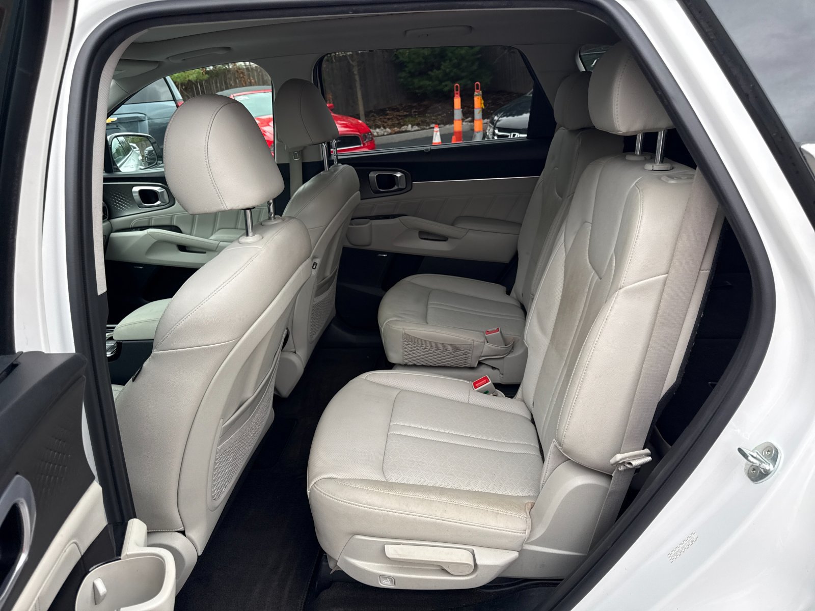 Used 2023 Kia Sorento SX Prestige w/ Panoramic Sunroof Package AWD/4WD image 12