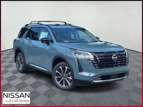 New 2026 Nissan Pathfinder Platinum w/ Lighting Package AWD/4WD image 1