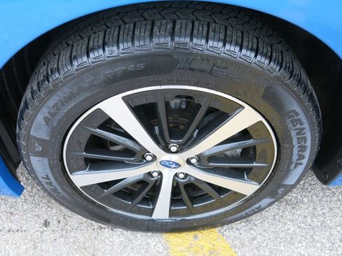 Used 2022 Subaru Impreza 2.0i Premium AWD/4WD image 32