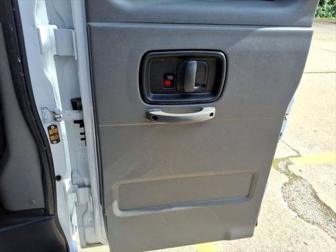 Used 2024 Chevrolet Express 3500 LT w/ LT Preferred Equipment Group RWD image 12