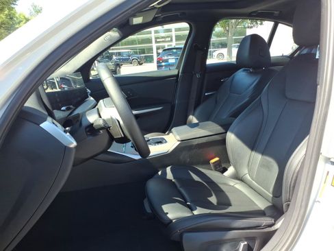 Used 2025 BMW 330i Sedan RWD image 17