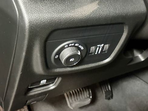 New 2025 Jeep Grand Cherokee Limited image 11