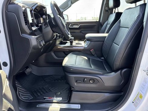 New 2026 Chevrolet Silverado 1500 RST AWD/4WD image 9