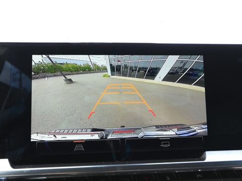 Used 2024 GMC Sierra 1500 SLT image 19