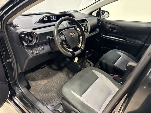 Used 2019 Toyota Prius C FWD image 25