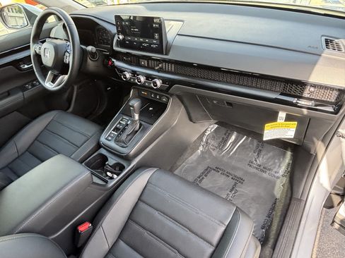 Used 2026 Honda CR-V EX-L image 8