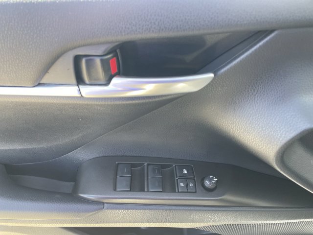 Used 2024 Toyota Camry SE FWD image 21