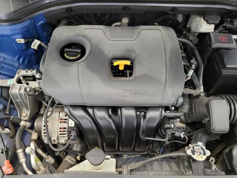 Used 2019 Hyundai Elantra SEL image 30
