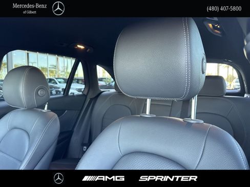 Used 2021 Mercedes-Benz GLC 300 w/ Premium Package image 17