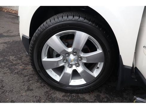 Used 2013 Chevrolet Traverse LTZ FWD image 19