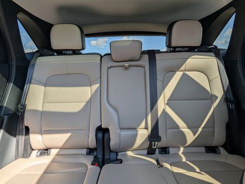 Used 2022 Ford Escape Titanium w/ Class II Trailer Tow Package image 26