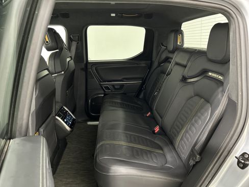 Used 2024 Rivian R1T Adventure Dual AWD/4WD image 21