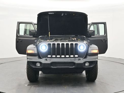 Used 2018 Jeep Wrangler Unlimited Sport S image 42