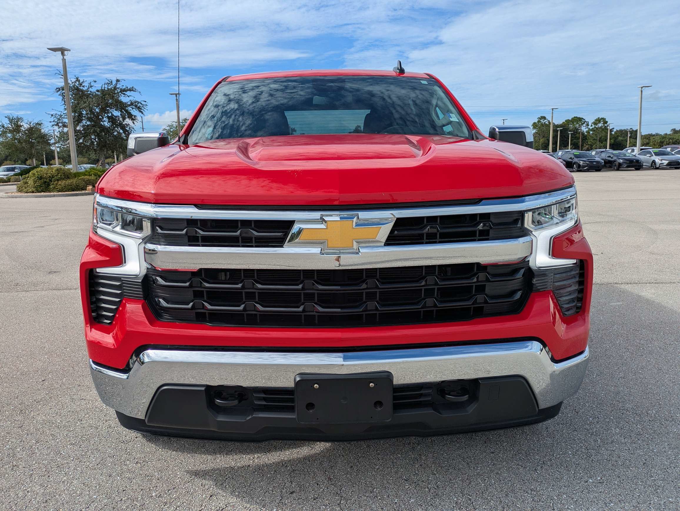 Used 2026 Chevrolet Silverado 1500 LT AWD/4WD image 9