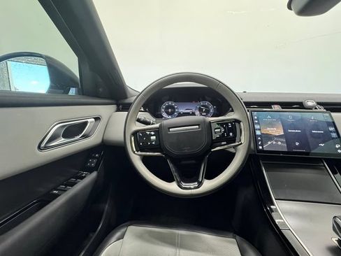 Used 2026 Land Rover Range Rover Velar S AWD/4WD image 22